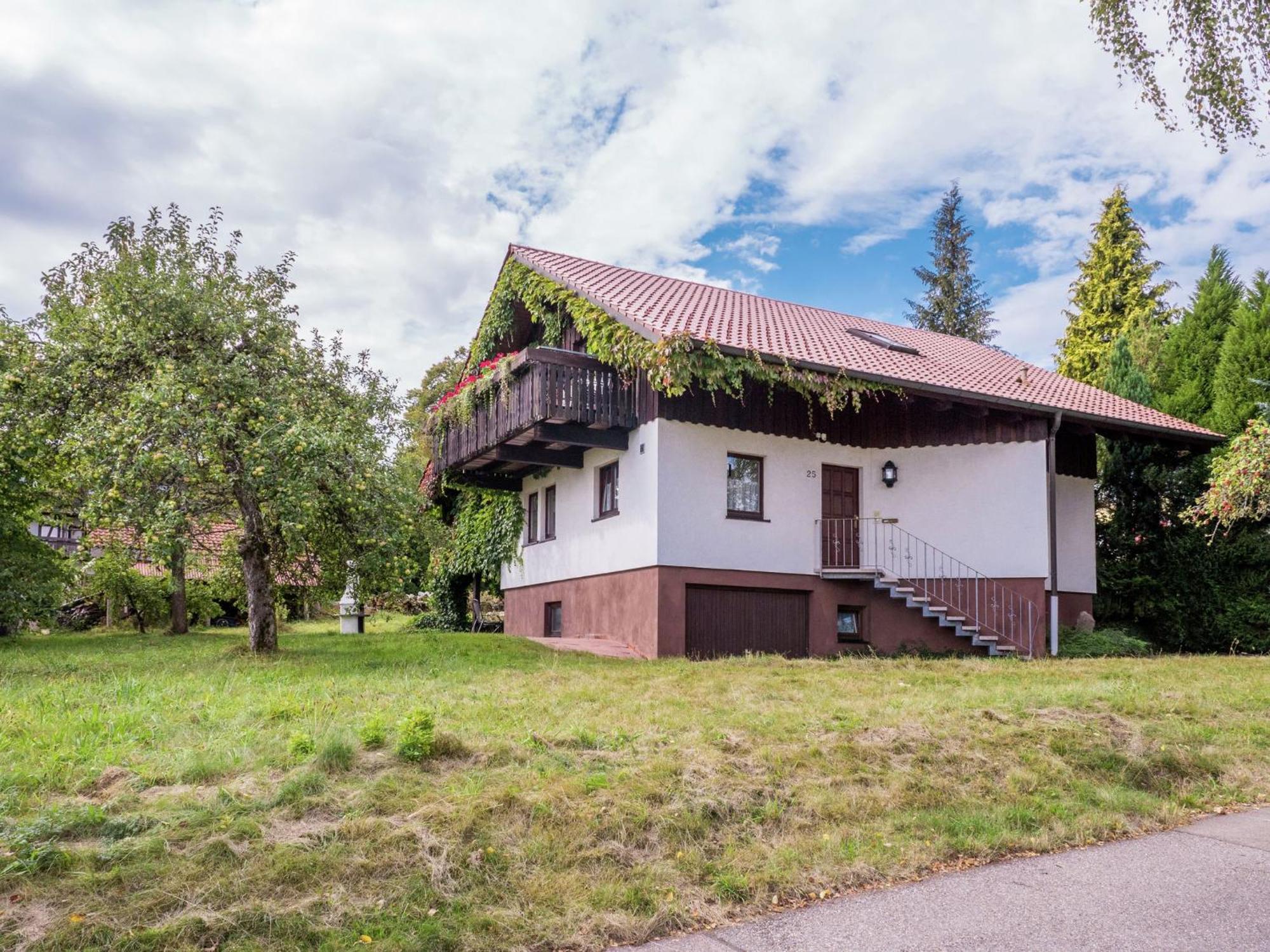Holiday Home In Lossburg Near The Ski Area エクステリア 写真