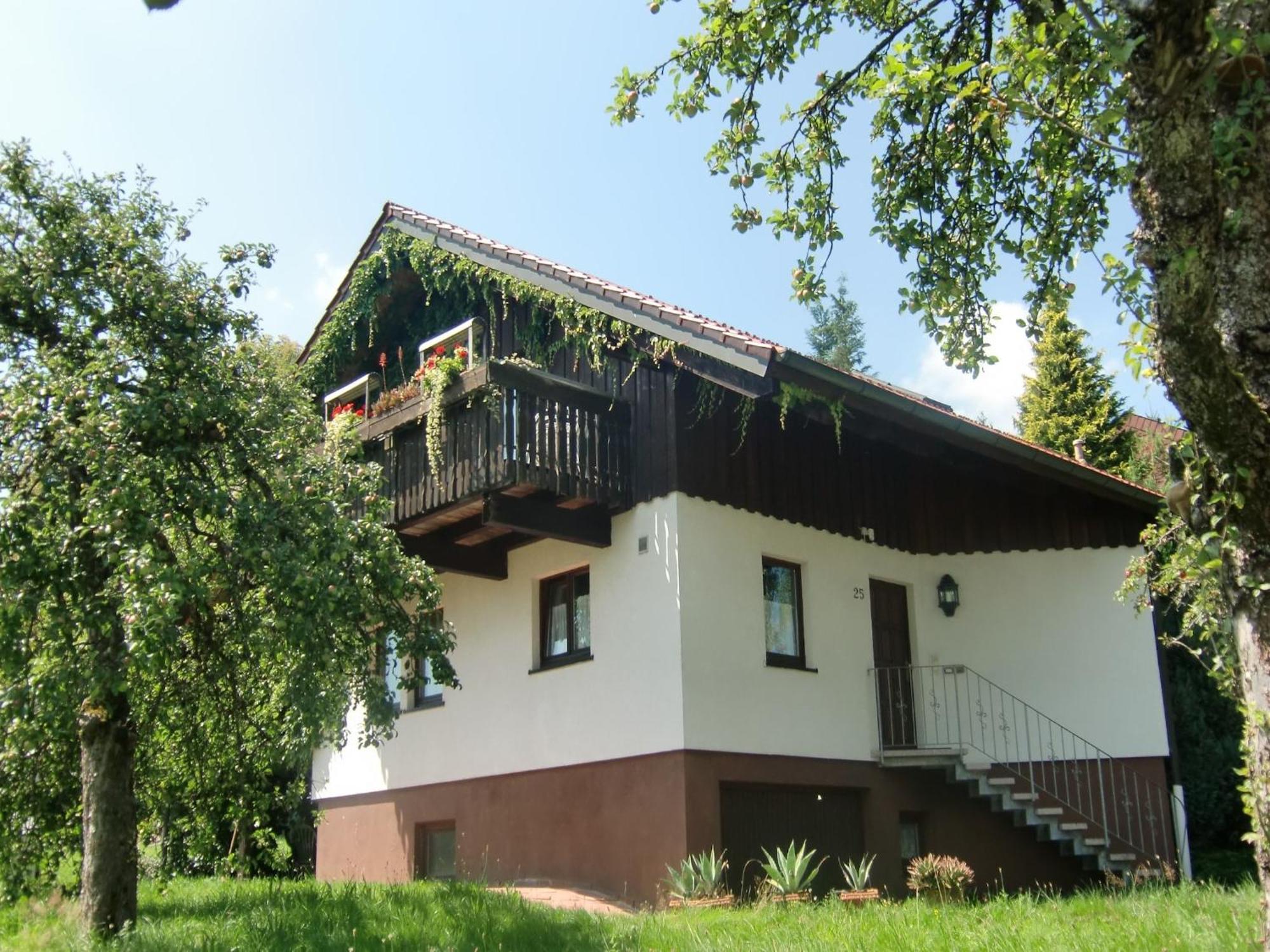 Holiday Home In Lossburg Near The Ski Area エクステリア 写真
